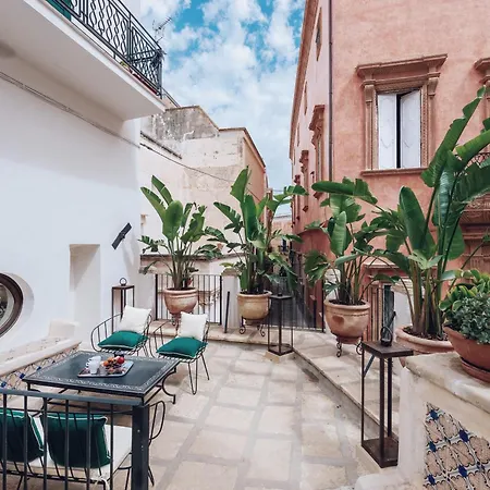 Casa Annabella - Palazzo Venneri Lloyd גאליפולי