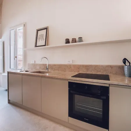 Casa Annabella - Palazzo Venneri Lloyd * גאליפולי