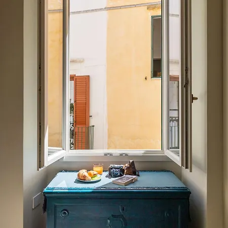 Casa Annabella - Palazzo Venneri Lloyd * غالّيبولي