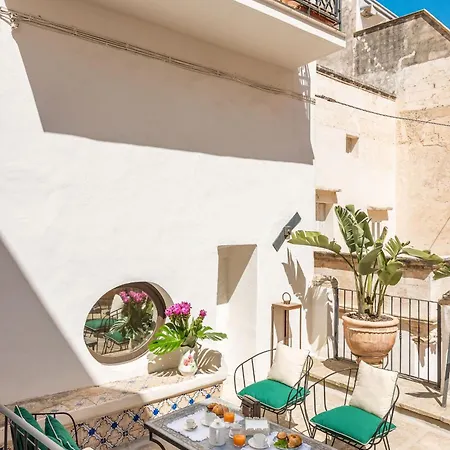 Casa Annabella - Palazzo Venneri Lloyd شقة غالّيبولي